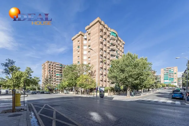 PISO CON GARAJE EN AV. PULIANAS — 34