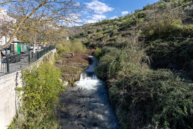 PISO EN EL PUEBLO DE MONACHIL. - foto 2