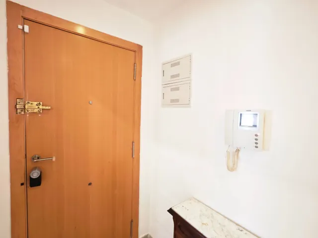 Piso de 2 dormitorios con terraza y ascensor en Torrevieja — 9