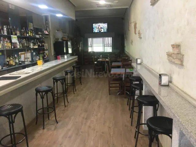 LOCAL COMERCIAL EN TRASPASO EN O COUTO