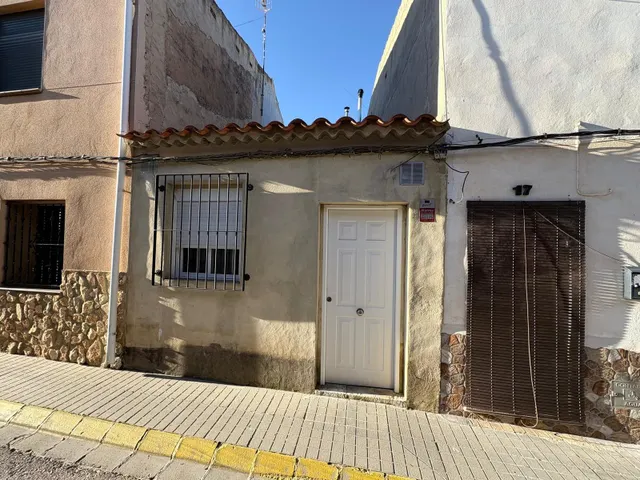 DOS CASAS A LA VENTA EN ALPERA — 14