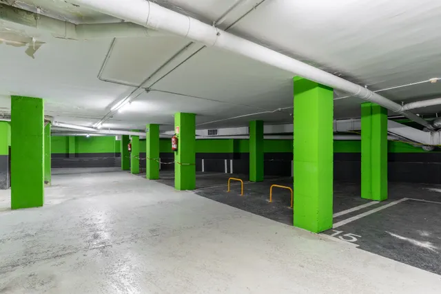 Parking 18m² en alquiler - Sant Andreu de Palomar — 13