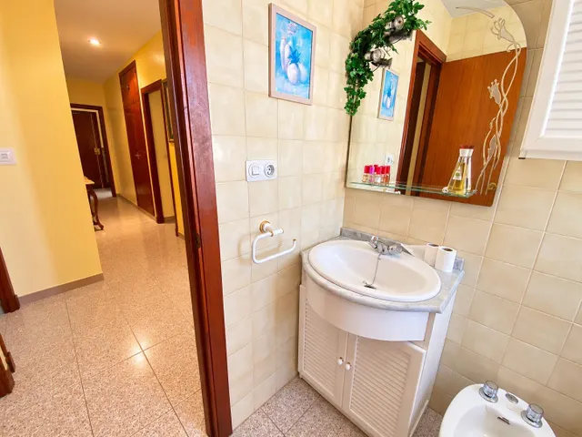 Amplio piso de 4 dormitorios con terraza en Calle San Antonio – Alcalá de los Gazules — 34