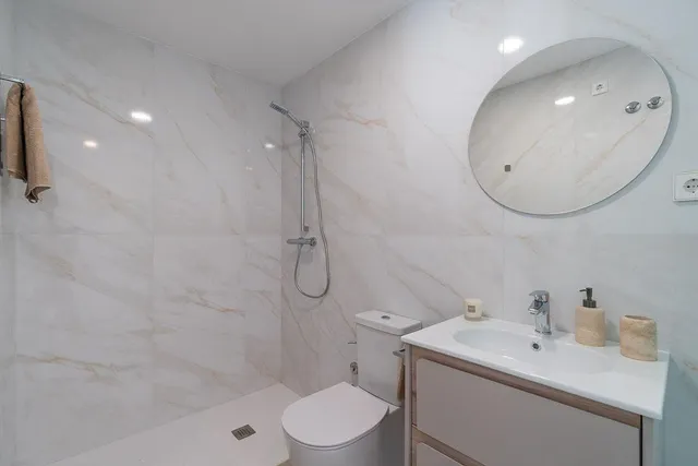 Apartamentos de 2 dormitorios con amplias zonas verdes y vistas al mar, zona Playa Flamenca — 20