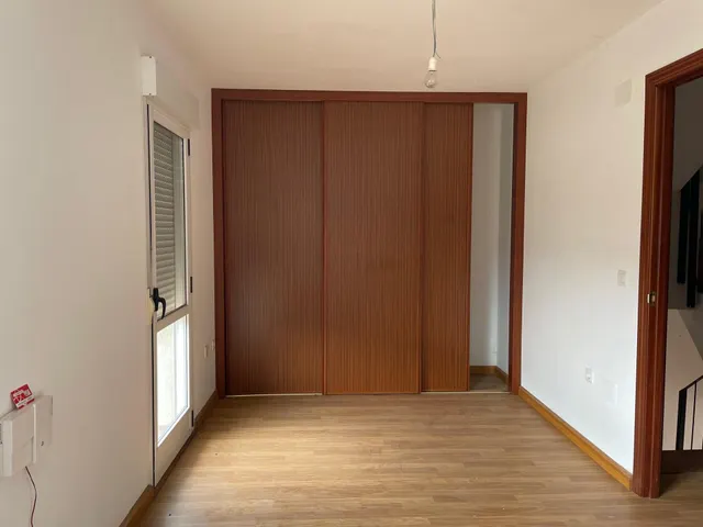 VENTA ADOSADO EN ALMAZCARA EL BIERZO — 9