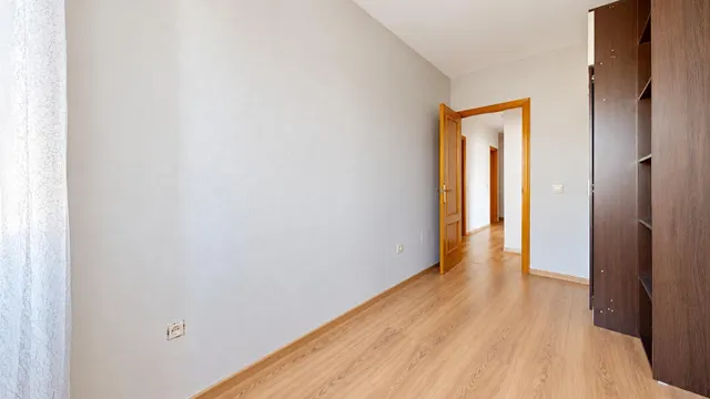 Oportunidad Única en Villablanca: Piso de Tres Dormitorios con garaje y muchísima luz — 12