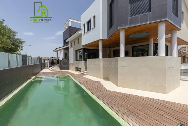 CHALET PREMIUM EN VENTA - OGÍJARES — 3