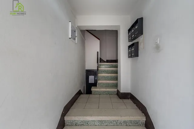 PISO JUNTO AVENIDA DE ANDALUCIA — 21