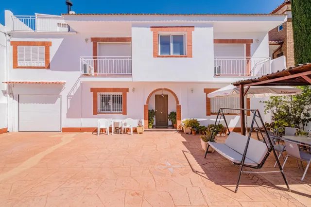 CASA EN OGIJARES — 7