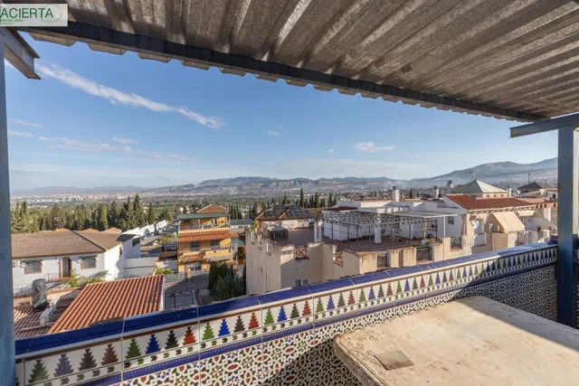 Casa adosada con terraza, vistas a Granada y Sierra Nevada, garaje y sótano — 35