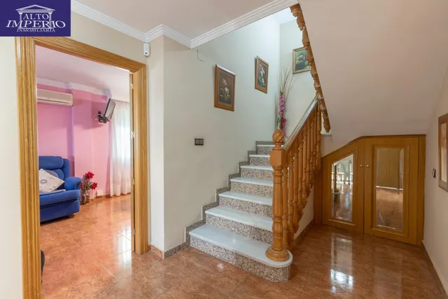 Casa independiente a 5 minutos de Granada en buen estado para entrar a vivir — 33