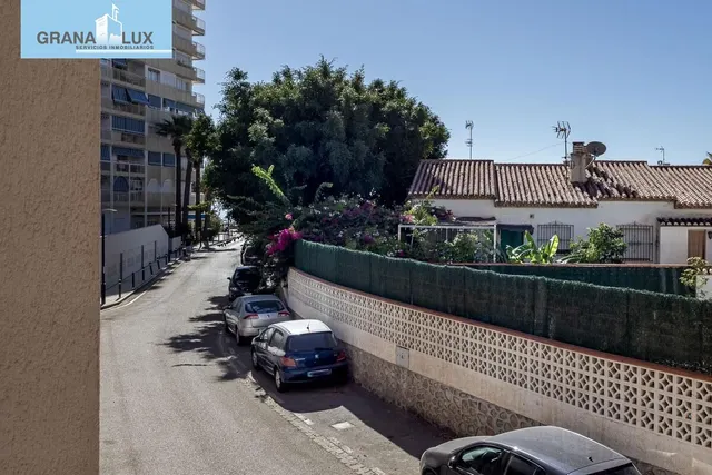 Piso con garaje y trastero en Almuñecar — 26