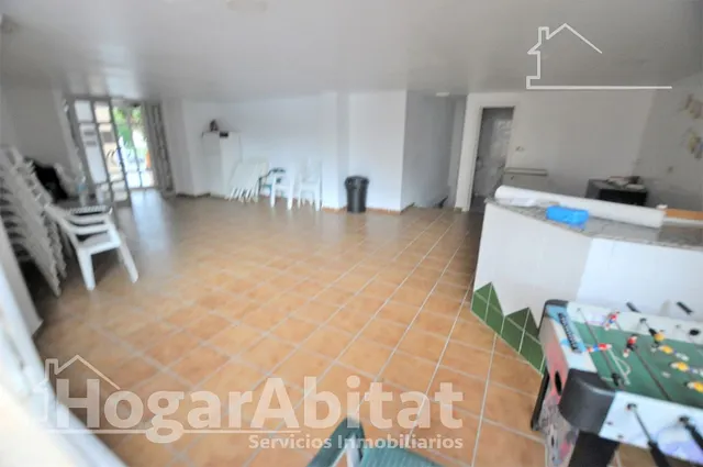 REFORMADO CON PISCINA JUNTO A LA PLAYA — 33