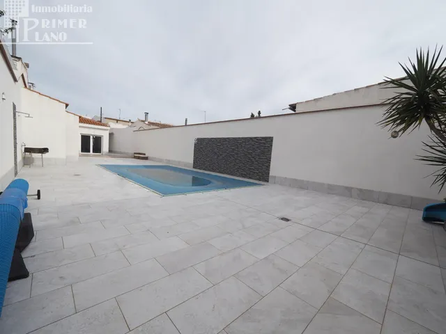 Espectacular Casa Tipo Chalet con Piscina Privada en Tomelloso — 9