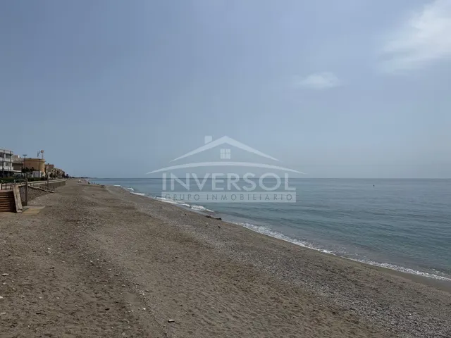ÁTICO CON VISTAS AL MAR — 33