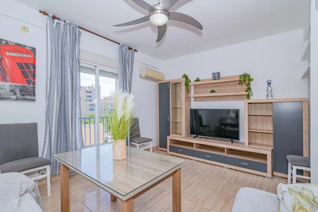 OPORTUNIDAD EN VENTA DE PISO DE 4 DORMITORIOS TOTALMENTE EXT - foto 5
