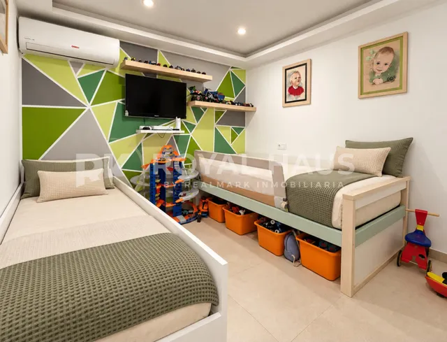 CASA CON 300m DE TERRAZA CERCA DEL MAR — 9