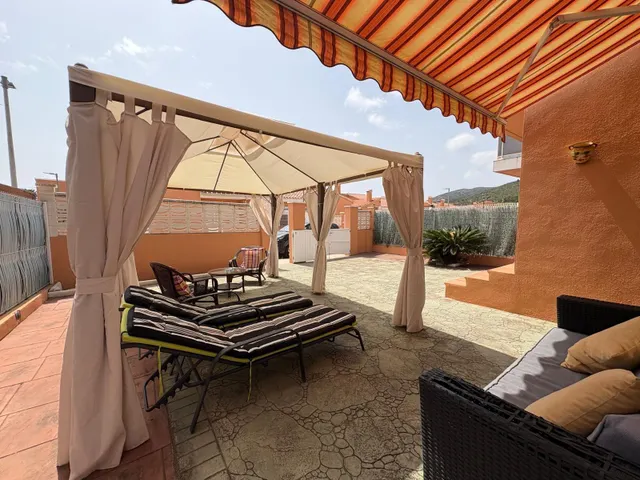 Encantadora Casa Reformada en Peñiscola con Vistas y Piscina Comunitaria — 43