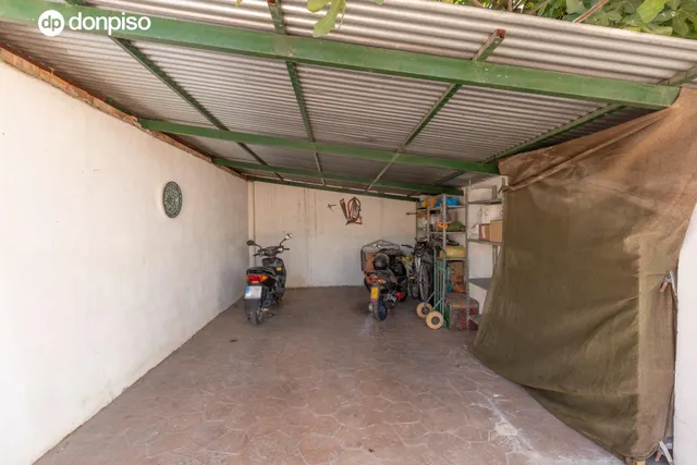 Casa con gran solar — 50