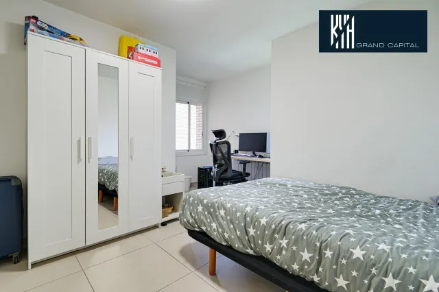 PISO LLUIS PERICOT — 21