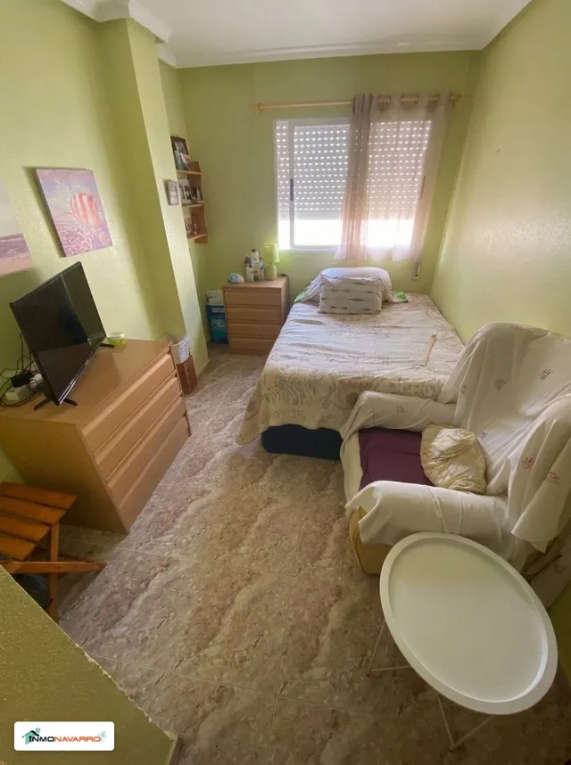 Piso de 4 dormitorios con garaje en el centro de Águilas · 200.000 € — 17