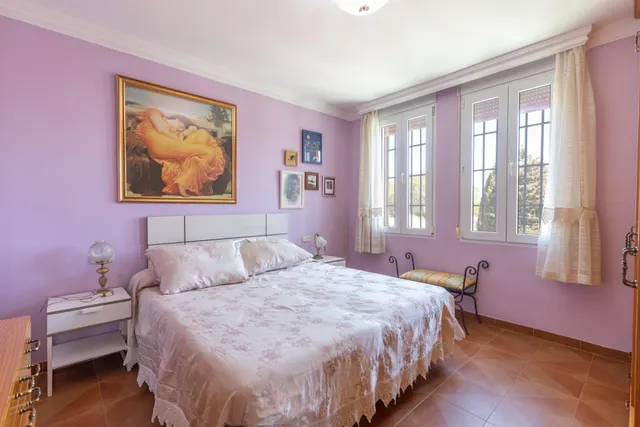 ESPECTACULAR CASA CON PISCINA EN LAS GABIAS — 28