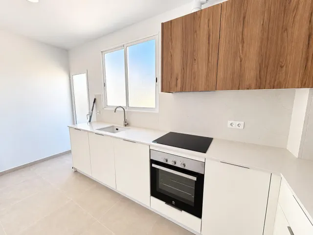 Piso de 4 habitaciones y reforma integral en pleno centro de Valencia — 7