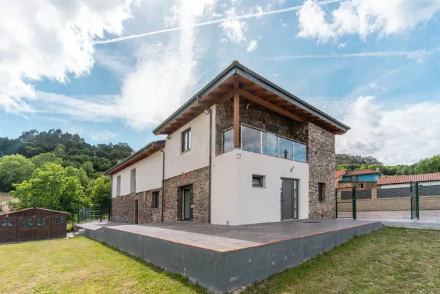 CASA INDEPENDIENTE A ESTRENAR EN LA MATA