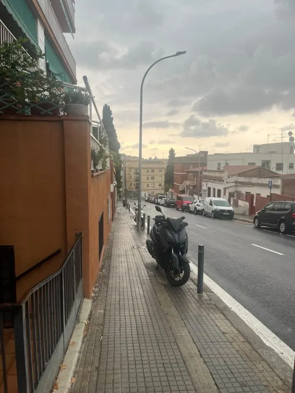 Bar en venta en Singuerlín– Listo para abrir — 7
