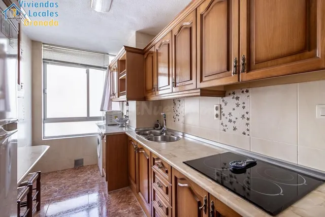 Piso junto Camino Bajo de Huetor — 5