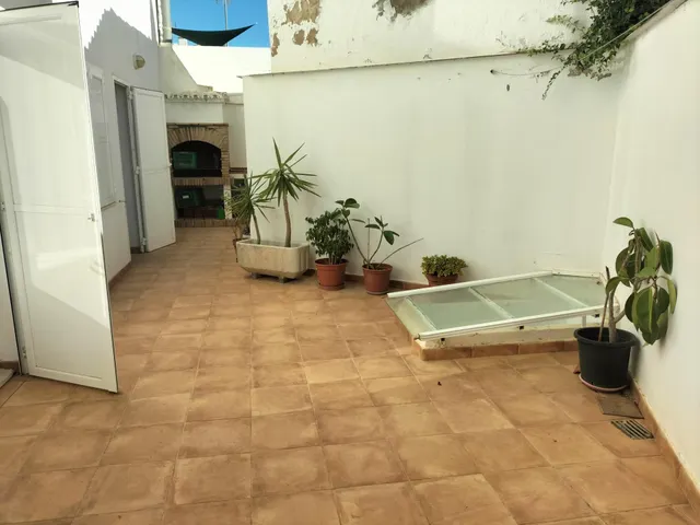 Piso en primera planta con patio de 31 m2 — 15