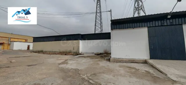 Venta Nave Industrial en Alcalá de Guadaira - Sevilla - foto 2
