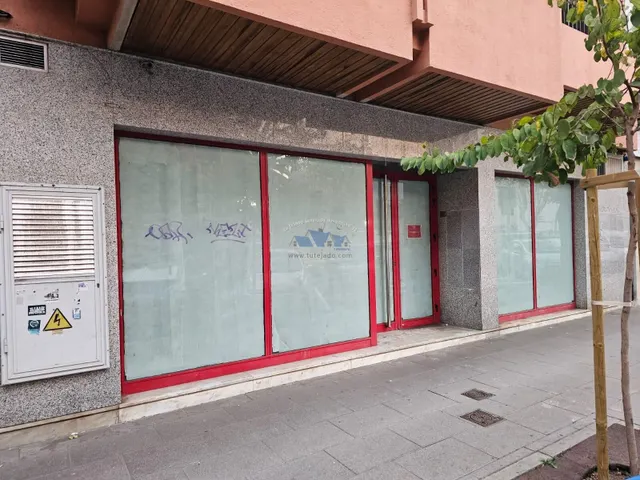 Local comercial en venta — 19