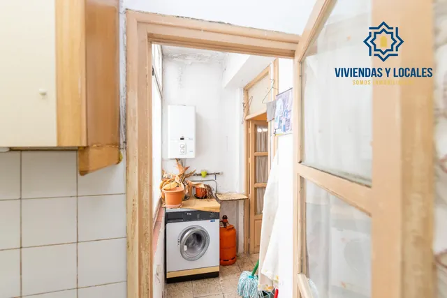 Piso para reformar junto a Plaza Einstein – 3 dormitorios y vistas despejadas — 18