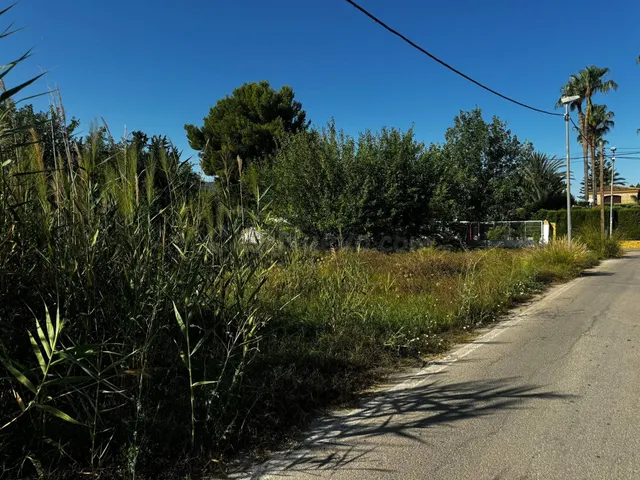 TERRENO URBANO DIRECTO EN BARRIO EL PROGRESO DE 3393 M2. — 2