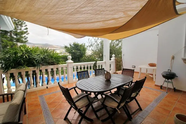 Villa Exclusiva con Vistas Panorámicas en Benalmádena — 14