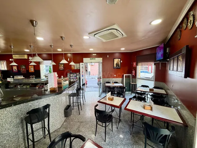 LOCAL DE RESTAURACIÓN, EN VISTA ALEGRE - foto 3