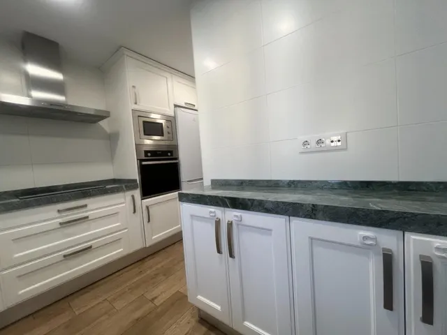 ESPECTACULAR PISO DE 5 DORMITORIOS EN LA MEJOR ZONA DEL PUERTO DE SANTA MARIA — 13