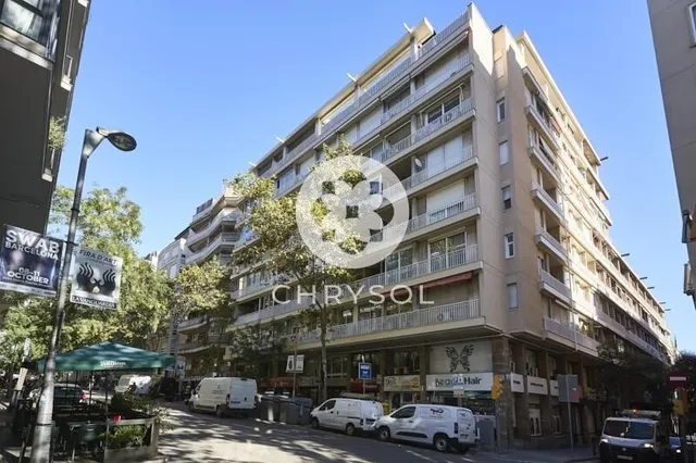 Luminoso piso en sexta planta con orientación sureste en sant gervasi-galvany. — 48