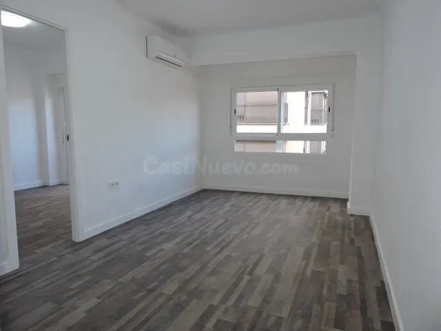 Piso de alquiler en Benicalap de 3 habitaciones, 1 baño, bal - foto 3