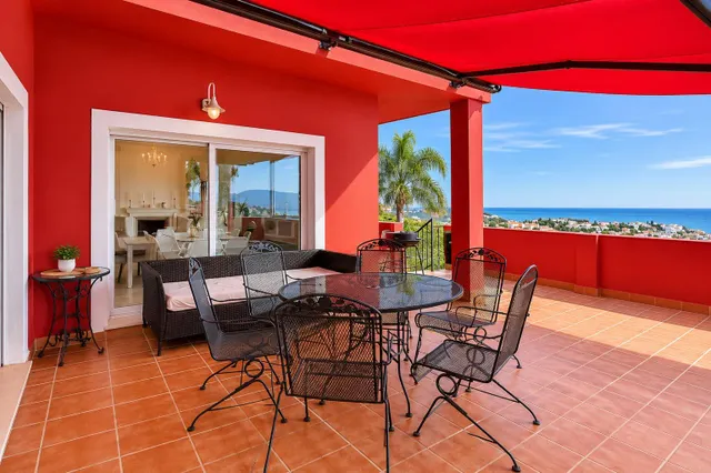Espectacular casa en Pinares de San Antón, Málaga — 45