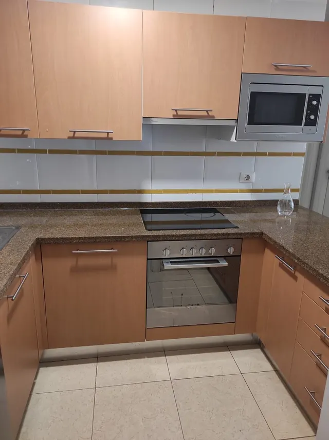 Médano Centro. Piso 2 habitaciones a 200 metros mar. — 2