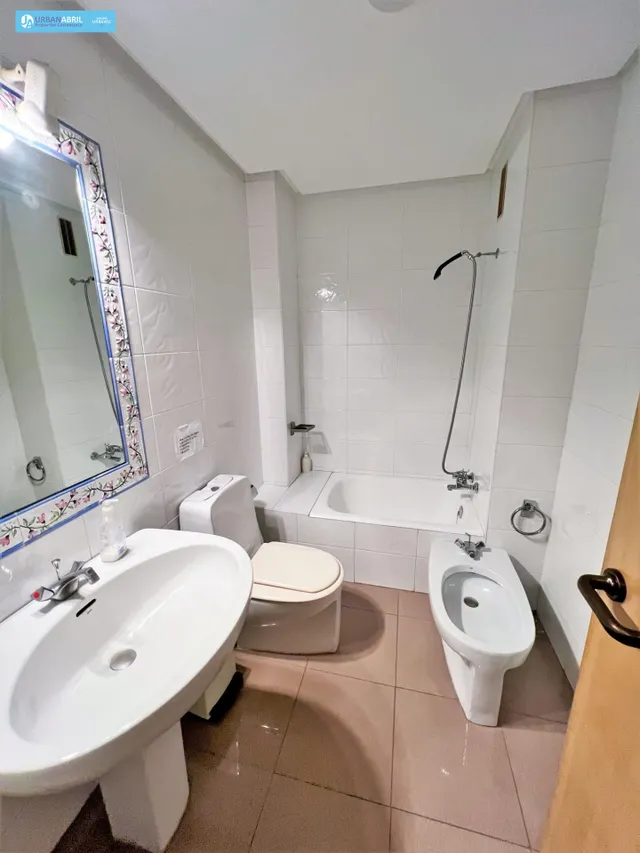 Espectacular Clínica en La Rambla - Convertible en Vivienda — 13
