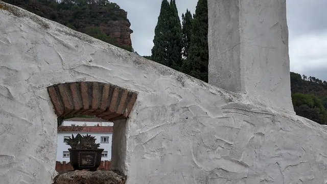 Terraza, balcón y estancias espaciosas integradas en la tranquilidad de Vacarisses — 18