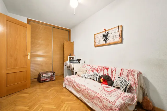 VENTA PISO EN MADRID ZONA BUTARQUE TERRAZA, PARKING Y PISICNA COMUNITARIA!! — 6