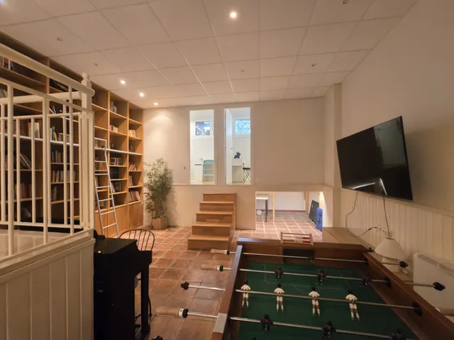 Pareado 5 habitaciones 265m² en alquiler - Santiago bernabeu — 35