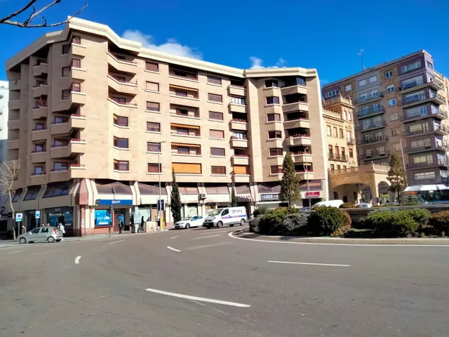 LOCAL EN PUERTA ZAMORA.