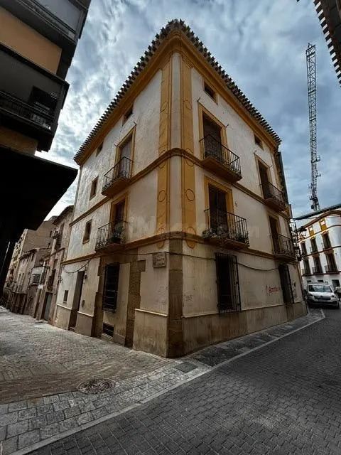 MAGNIFICA VIVENDA EN EL CENTRO DE LORCA - foto 2