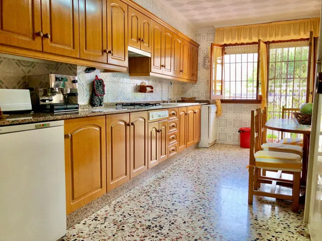 Villa privada con 6 habitaciones frente al mar en Guardamar playa. — 33