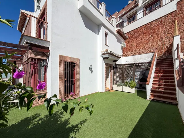 Casa Pareada en Granada capital (Lancha del Genil) — 2